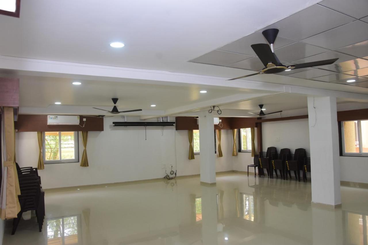 Regal Panhala Residency Hotel Exterior foto
