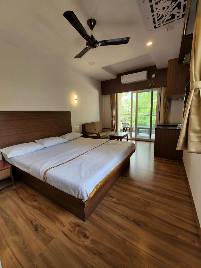 Regal Panhala Residency Hotel Exterior foto